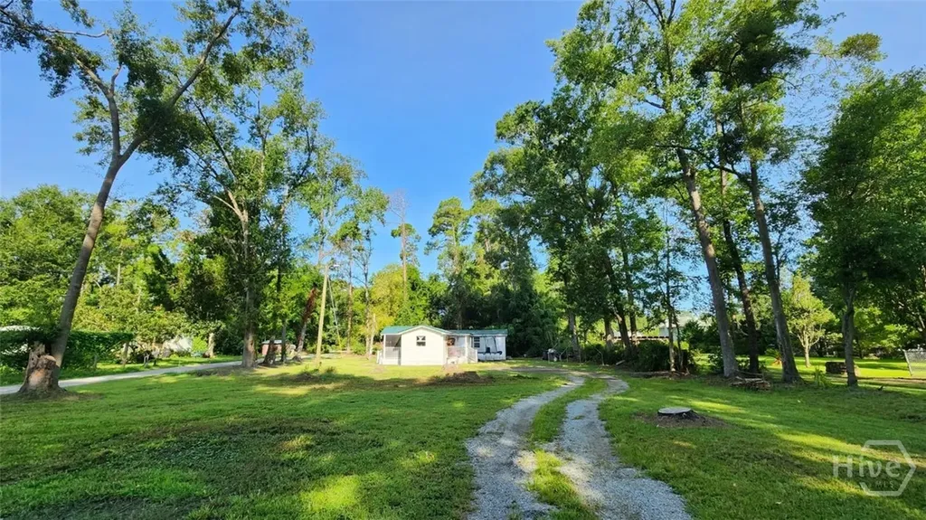 8621 Ferguson Avenue Savannah GA 31406