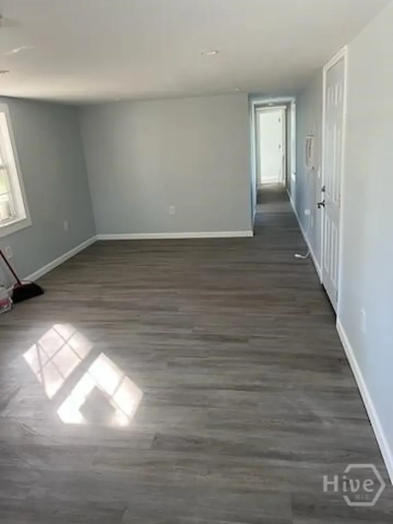 8621 Ferguson Avenue Savannah GA 31406