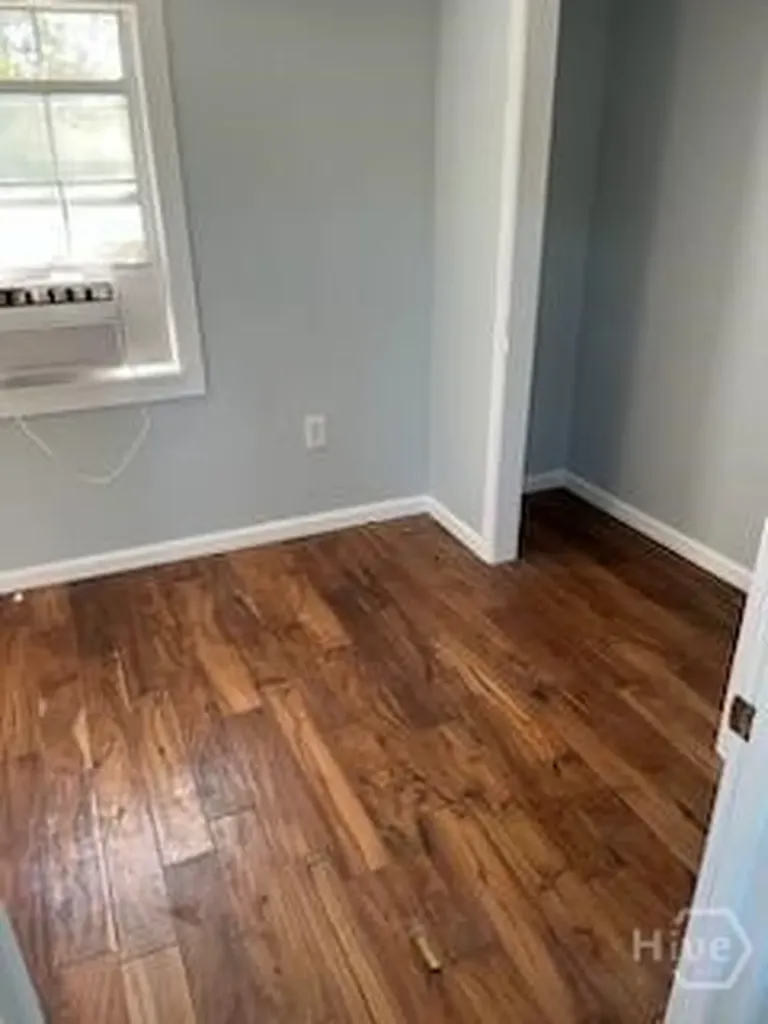 8621 Ferguson Avenue Savannah GA 31406