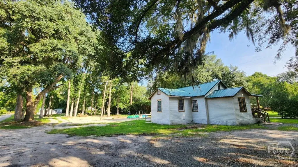 8621 Ferguson Avenue Savannah GA 31406