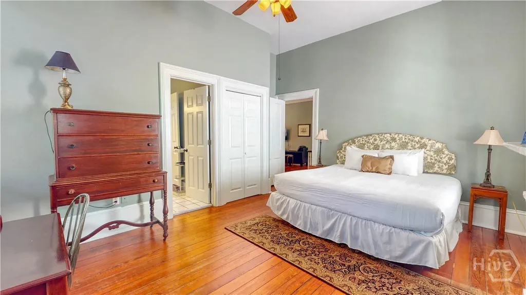 251 East Broad Street Savannah GA 31401