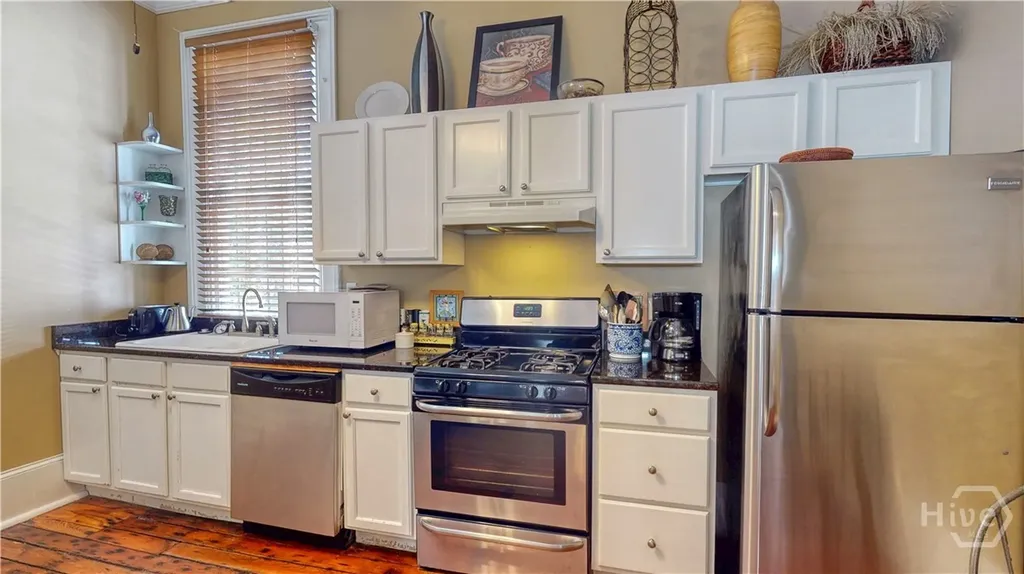 251 East Broad Street Savannah GA 31401