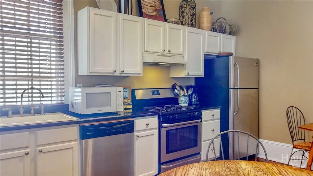 251 East Broad Street Savannah GA 31401