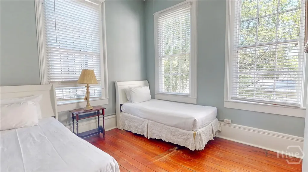 251 East Broad Street Savannah GA 31401