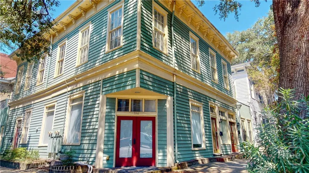 251 East Broad Street Savannah GA 31401