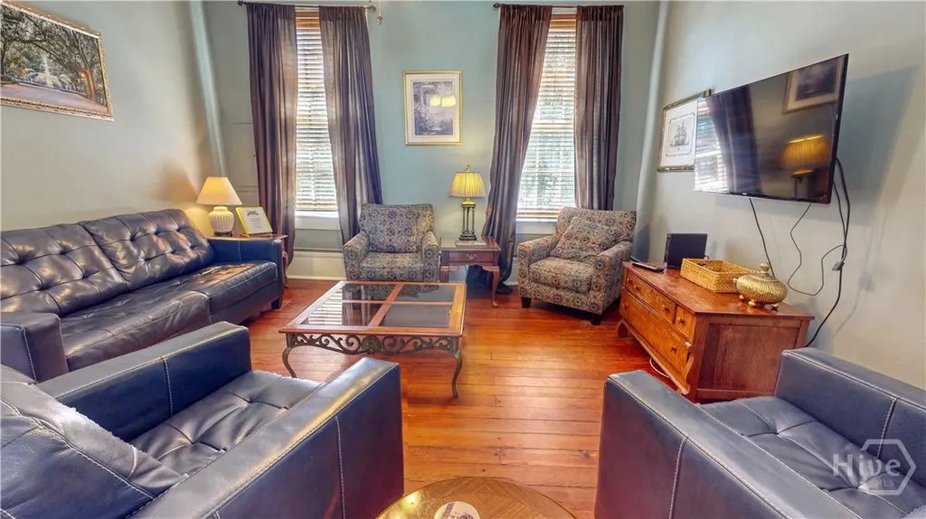 251 East Broad Street Savannah GA 31401