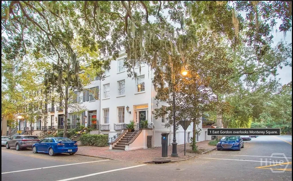 1 E Gordon Street Savannah GA 31401
