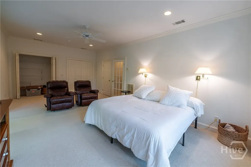 6 River Otter Lane Savannah GA 31411