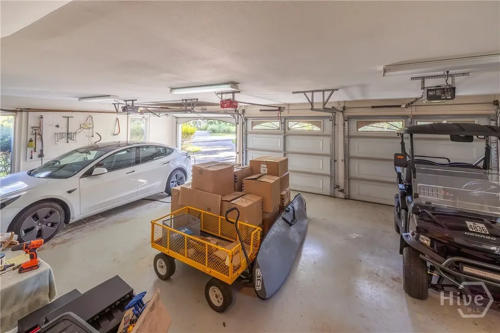 6 River Otter Lane Savannah GA 31411
