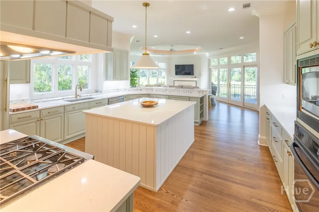 6 River Otter Lane Savannah GA 31411