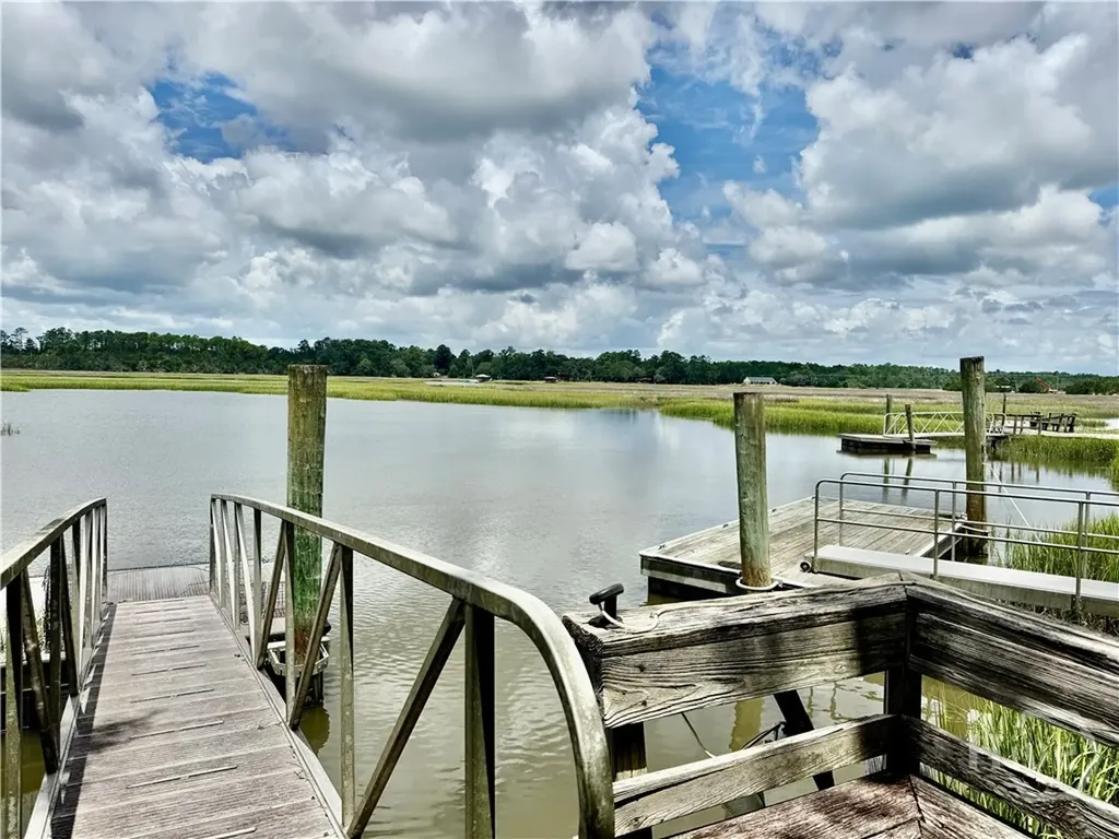 1142 River Drive NE Townsend GA 31331