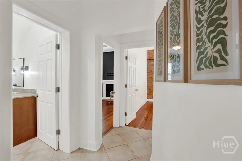 125 E Broad Street Savannah GA 31401