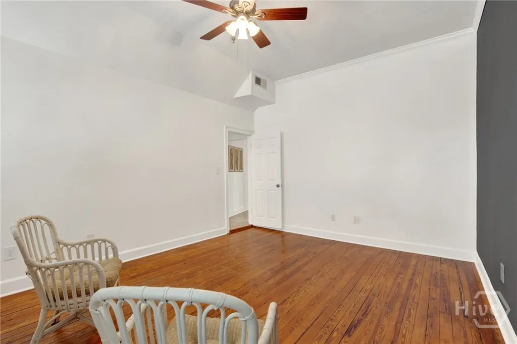125 E Broad Street Savannah GA 31401
