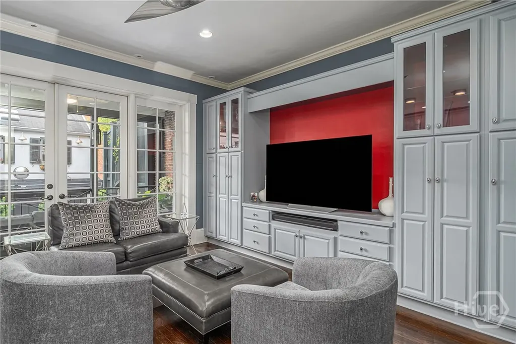 3 E Gordon Street Savannah GA 31401
