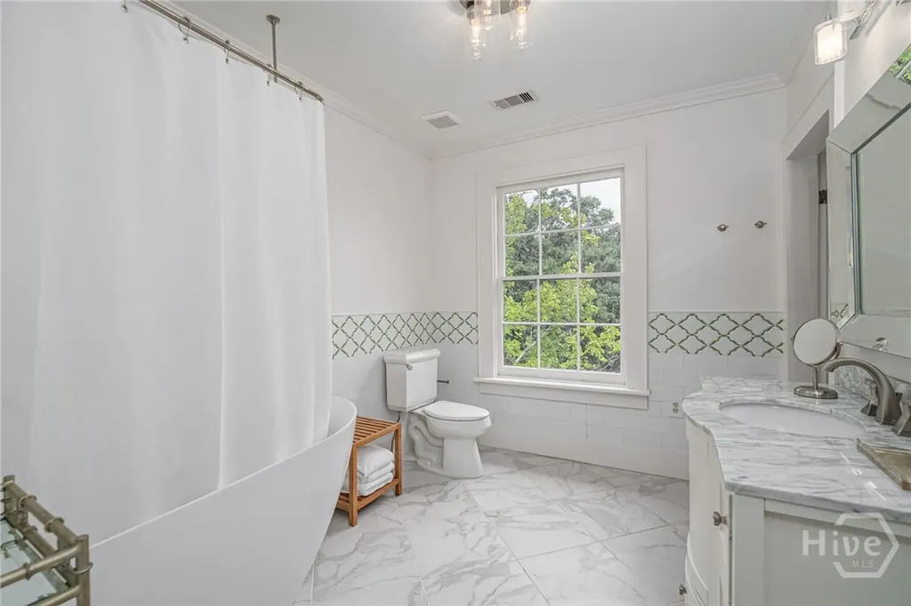 3 E Gordon Street Savannah GA 31401