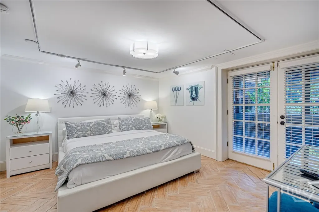 3 E Gordon Street Savannah GA 31401