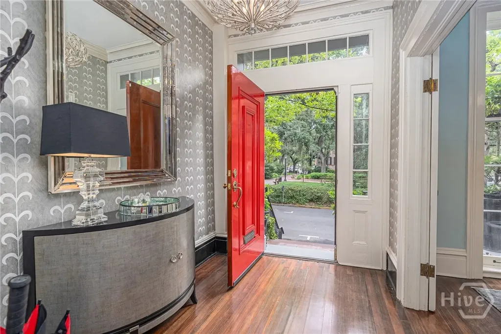 3 E Gordon Street Savannah GA 31401