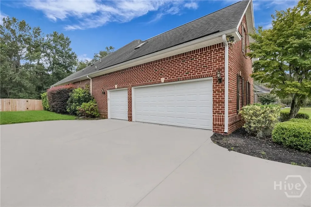 552 Channing Drive Richmond Hill GA 31324