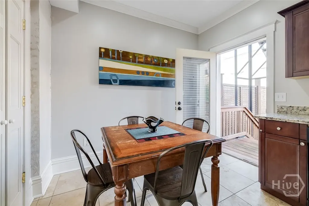 28 E Taylor Street Savannah GA 31401