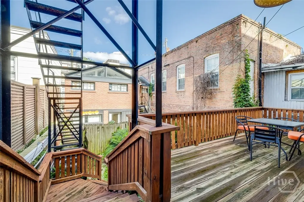 28 E Taylor Street Savannah GA 31401