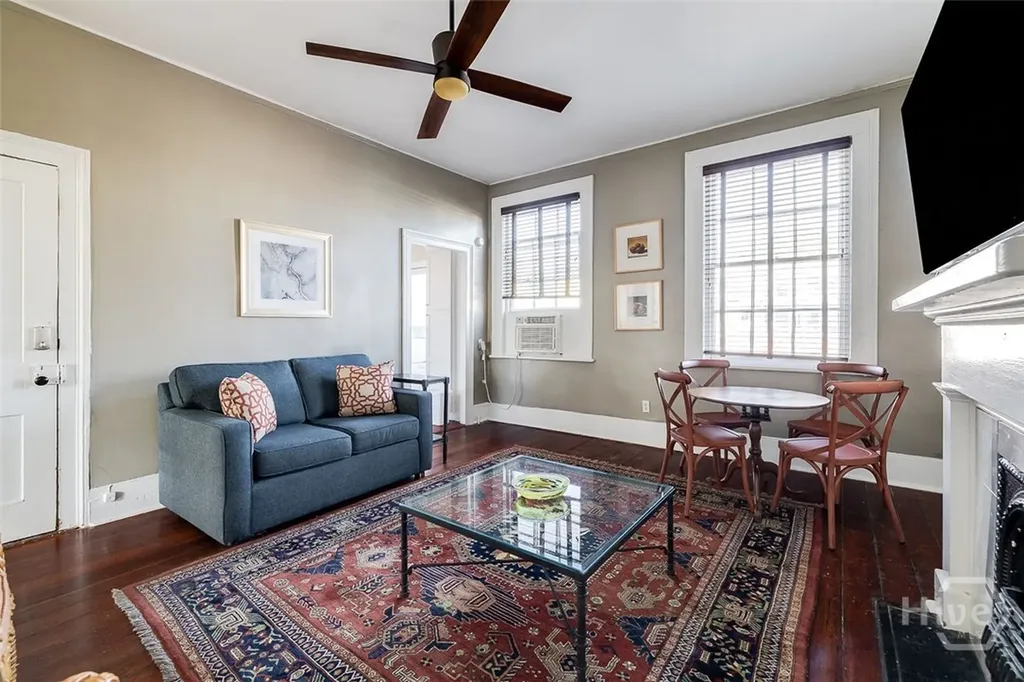 28 E Taylor Street Savannah GA 31401