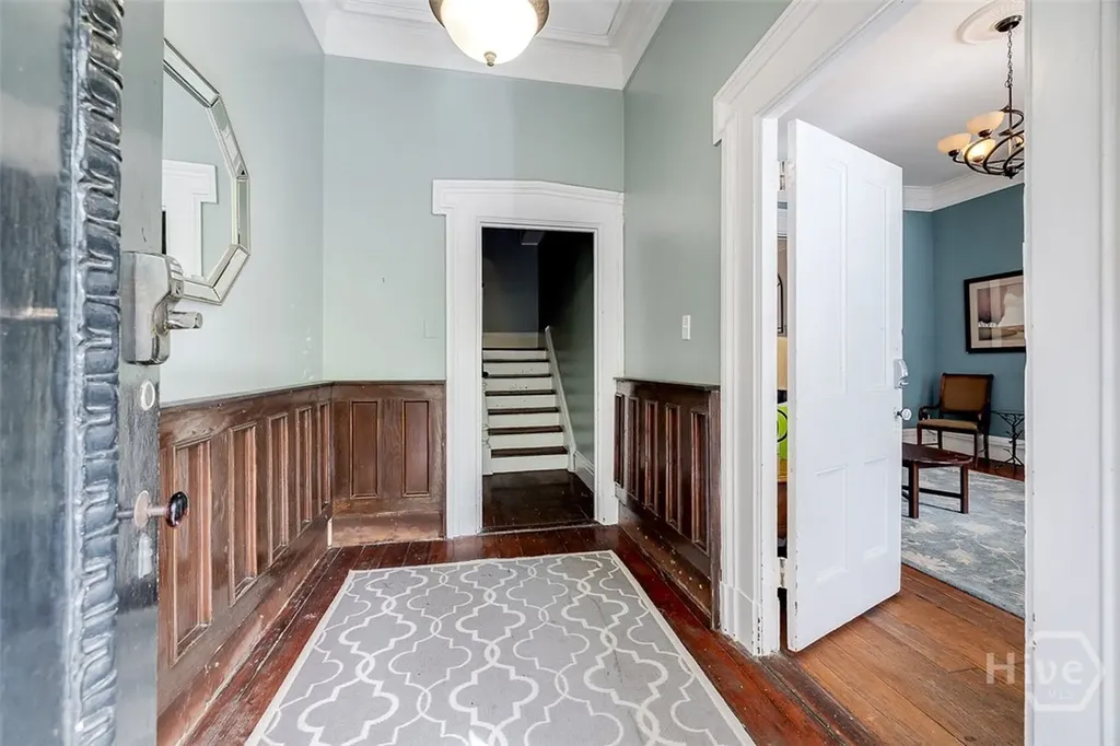 28 E Taylor Street Savannah GA 31401