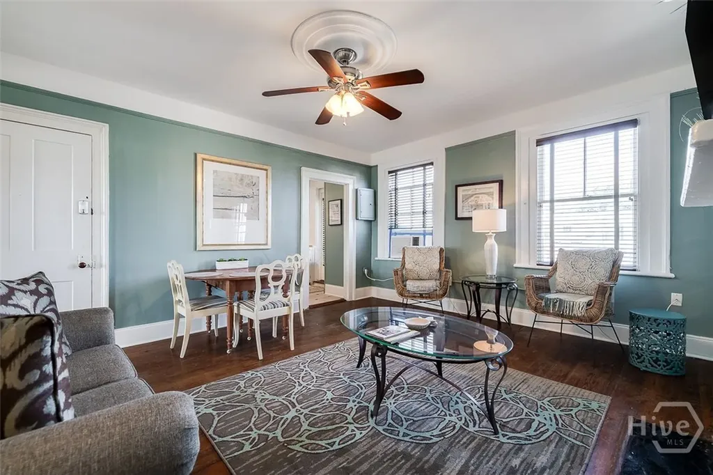 28 E Taylor Street Savannah GA 31401