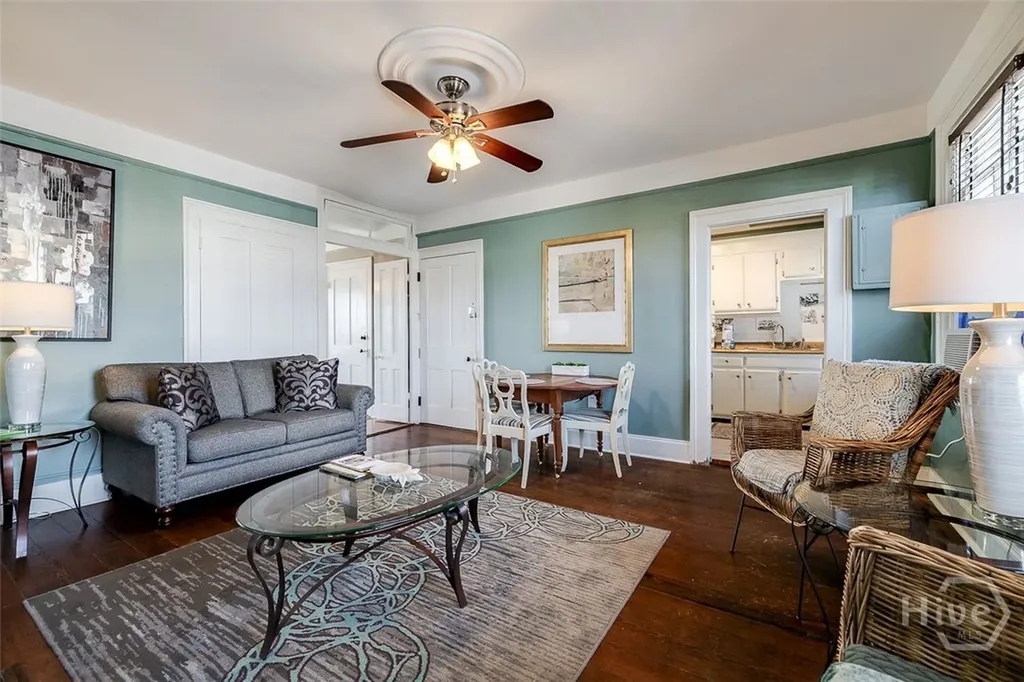 28 E Taylor Street Savannah GA 31401