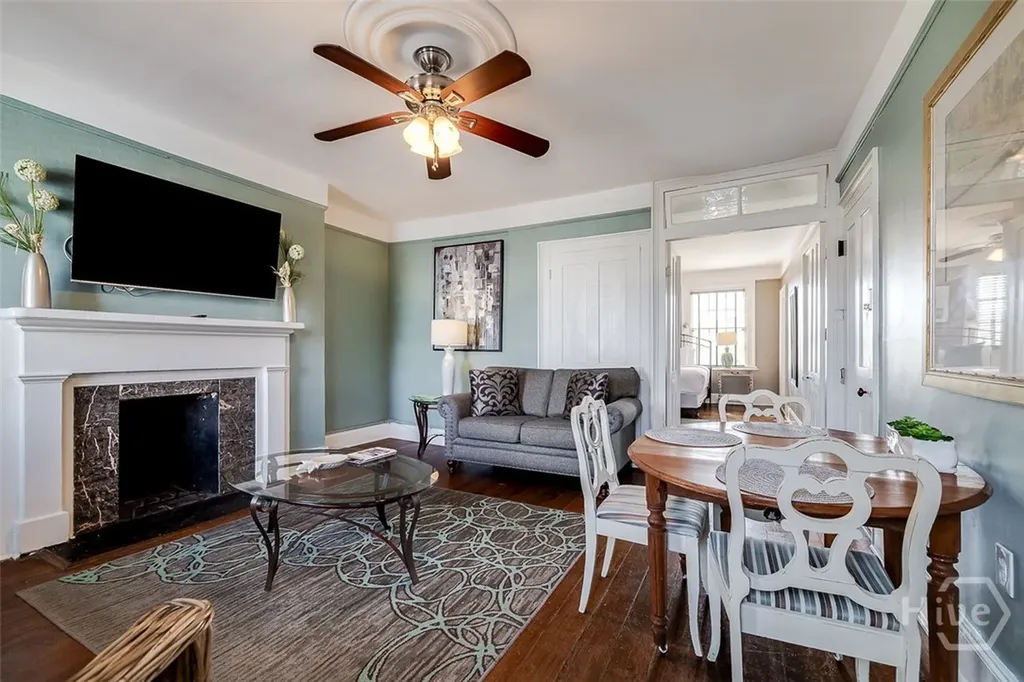 28 E Taylor Street Savannah GA 31401