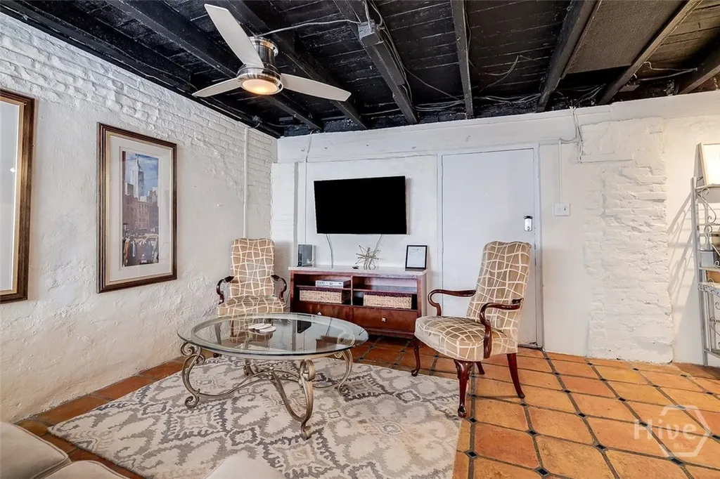 28 E Taylor Street Savannah GA 31401