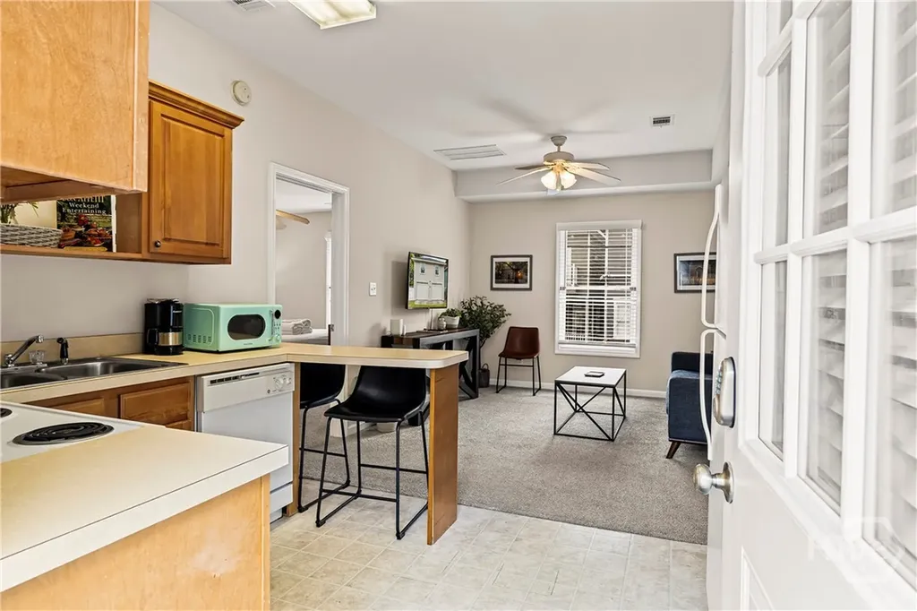 409 E Park Avenue Savannah GA 31401