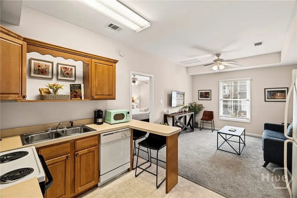 409 E Park Avenue Savannah GA 31401