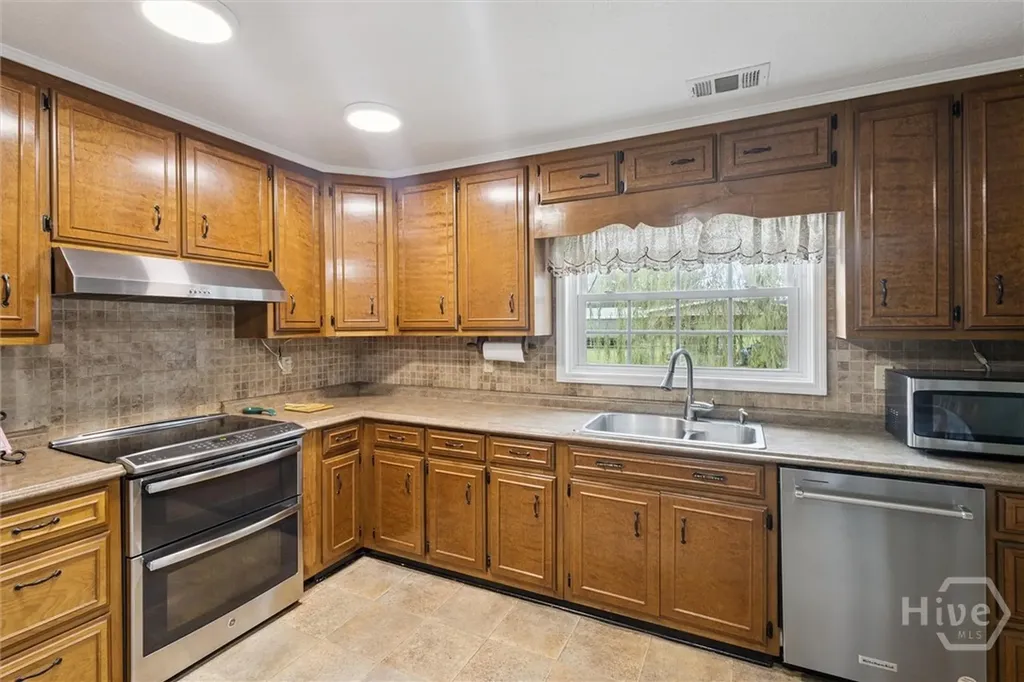 2195 Montgomery Street Kite GA 31049