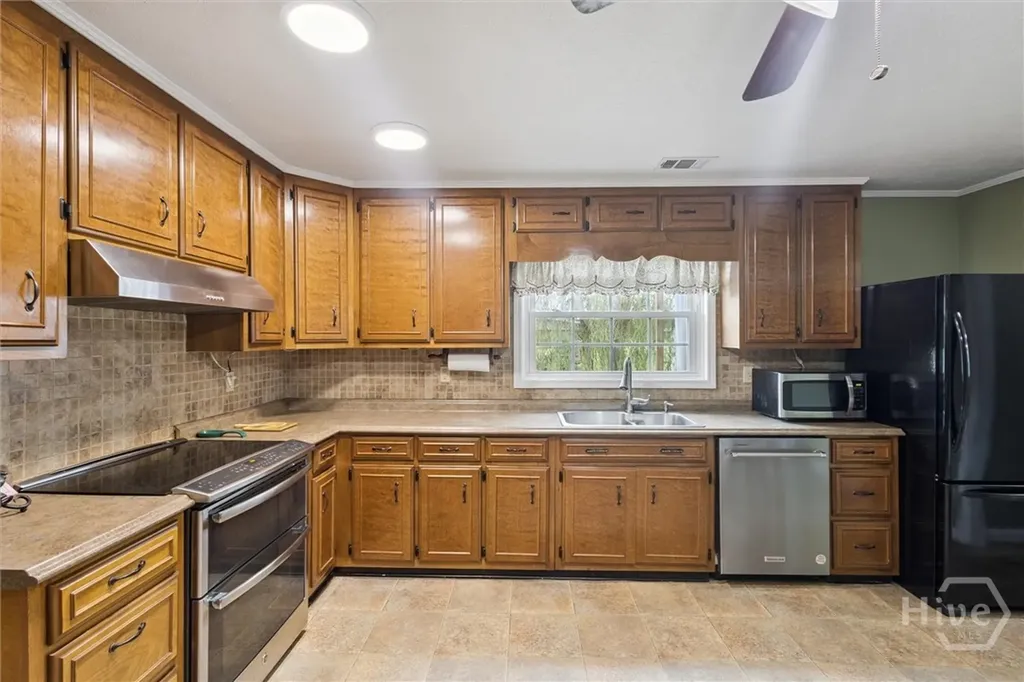 2195 Montgomery Street Kite GA 31049