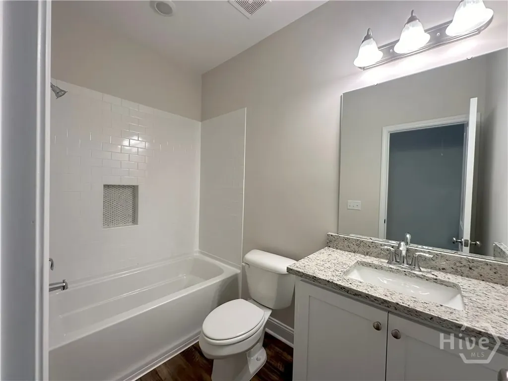 276 Freshwater Lane NE Ludowici GA 31316