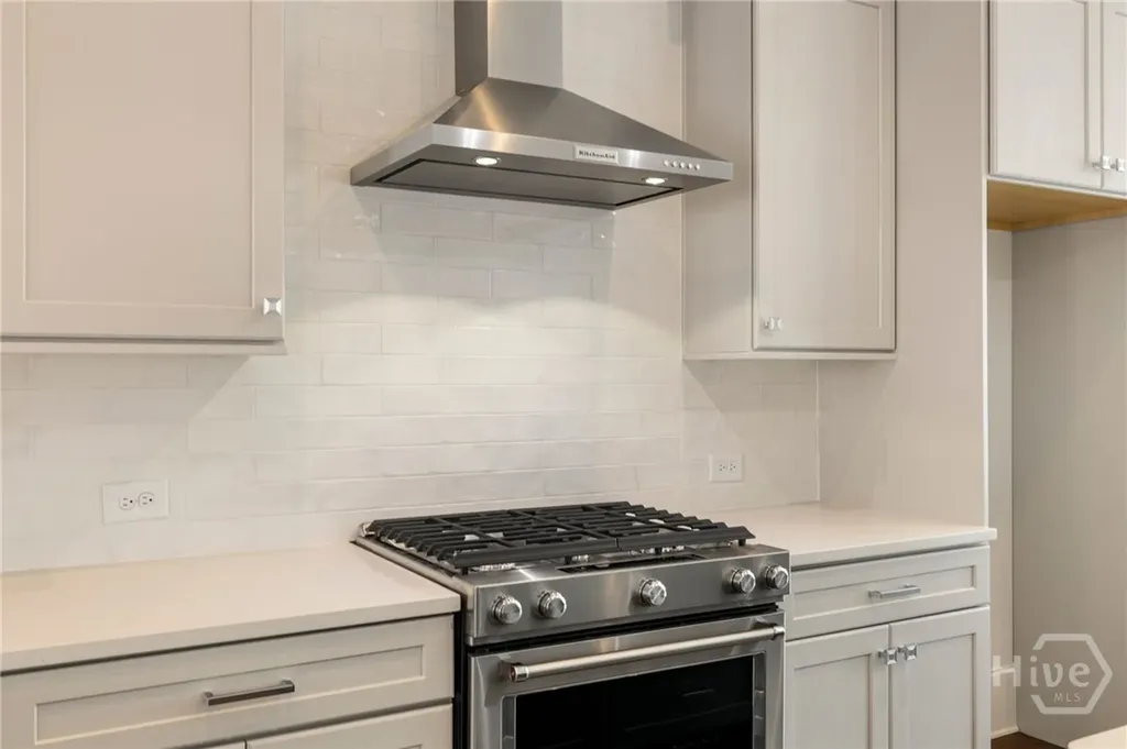 416 Upper East Avenue Savannah GA 31401