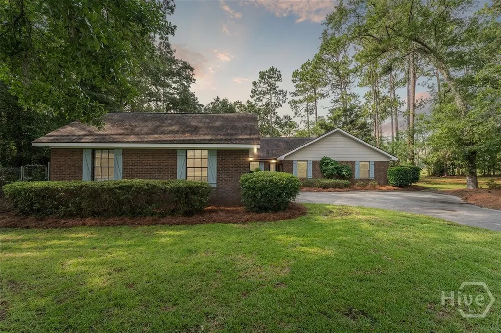 211 Cherokee Trail Hinesville GA 31313