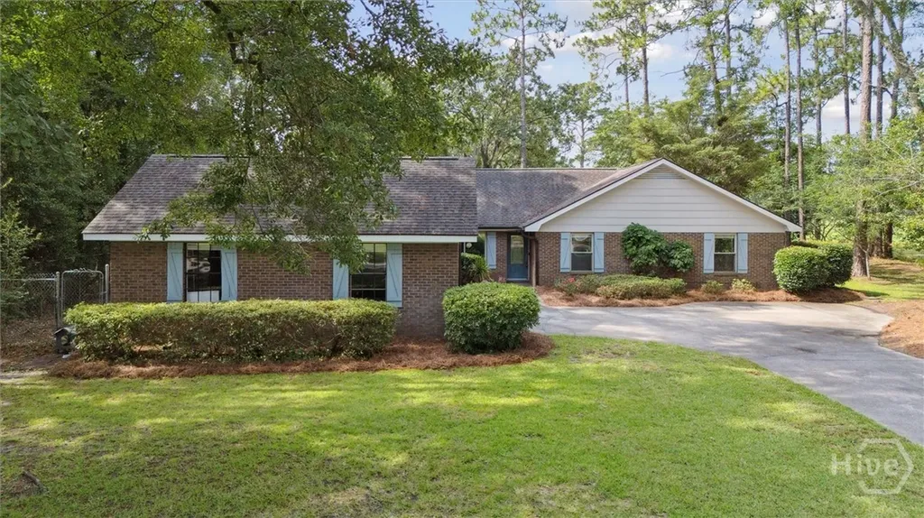 211 Cherokee Trail Hinesville GA 31313