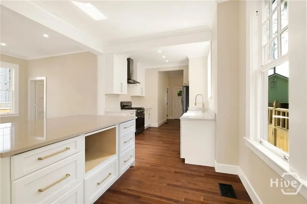 627 W 37th Street Savannah GA 31401