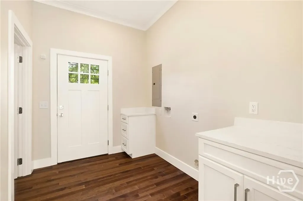 627 W 37th Street Savannah GA 31401