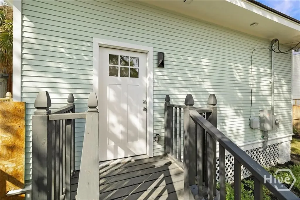 627 W 37th Street Savannah GA 31401