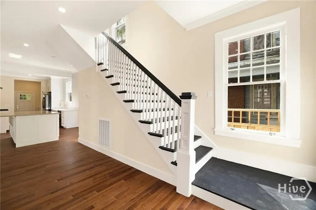 627 W 37th Street Savannah GA 31401