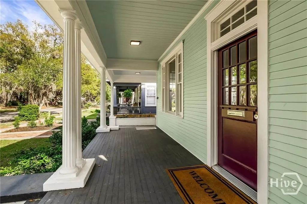 627 W 37th Street Savannah GA 31401