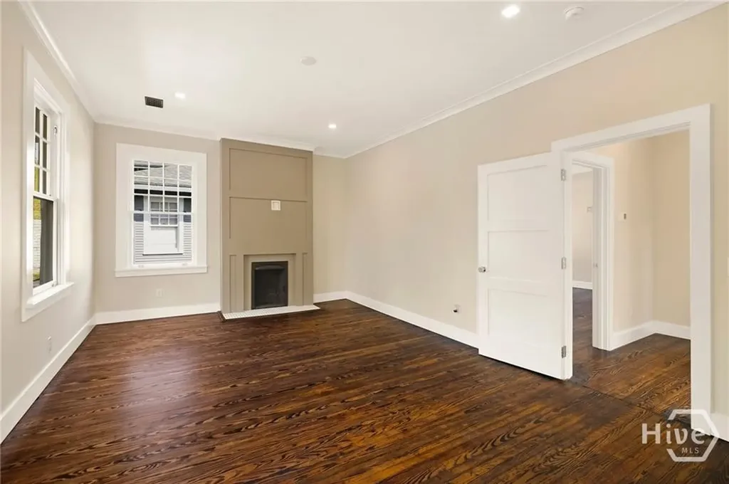 627 W 37th Street Savannah GA 31401