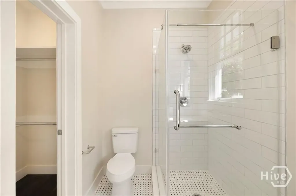 627 W 37th Street Savannah GA 31401