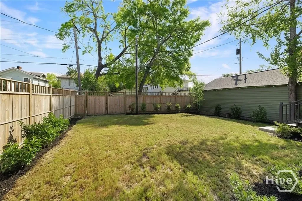 627 W 37th Street Savannah GA 31401