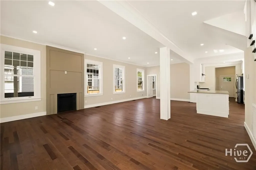 627 W 37th Street Savannah GA 31401