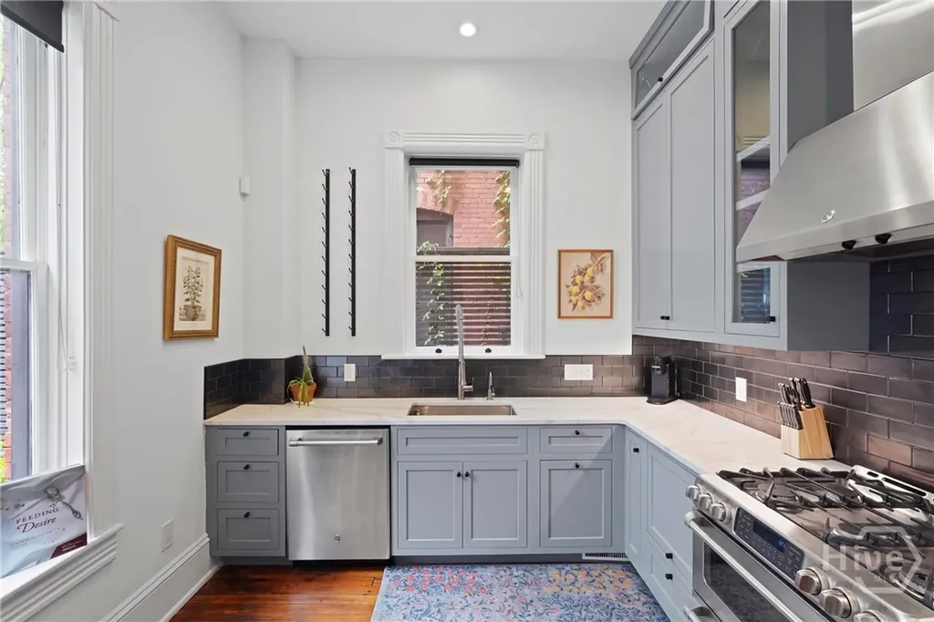 415 Whitaker Street Savannah GA 31401