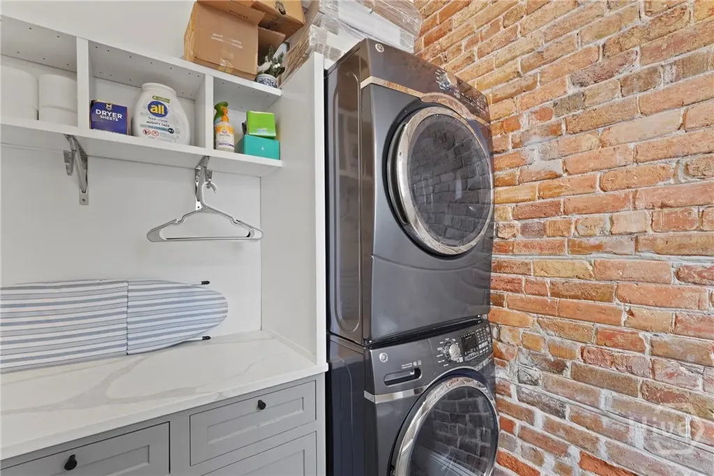 415 Whitaker Street Savannah GA 31401