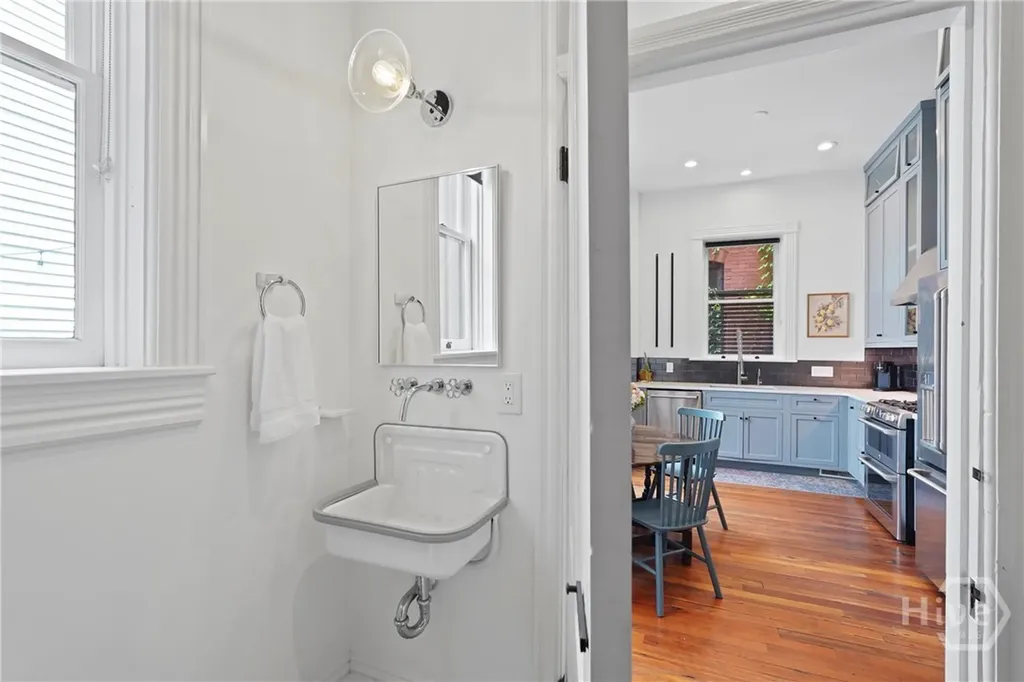 415 Whitaker Street Savannah GA 31401